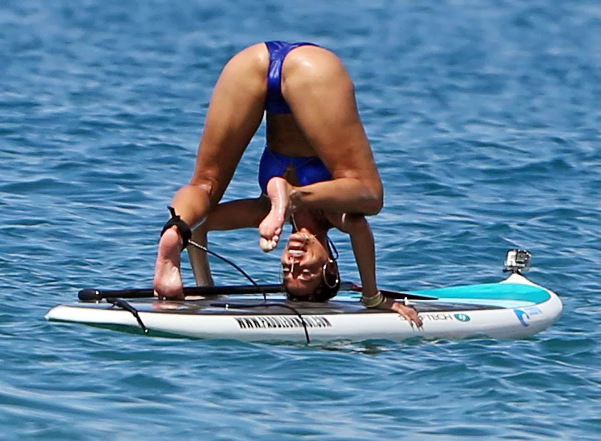 Nicole-Murphy-Bikini-3