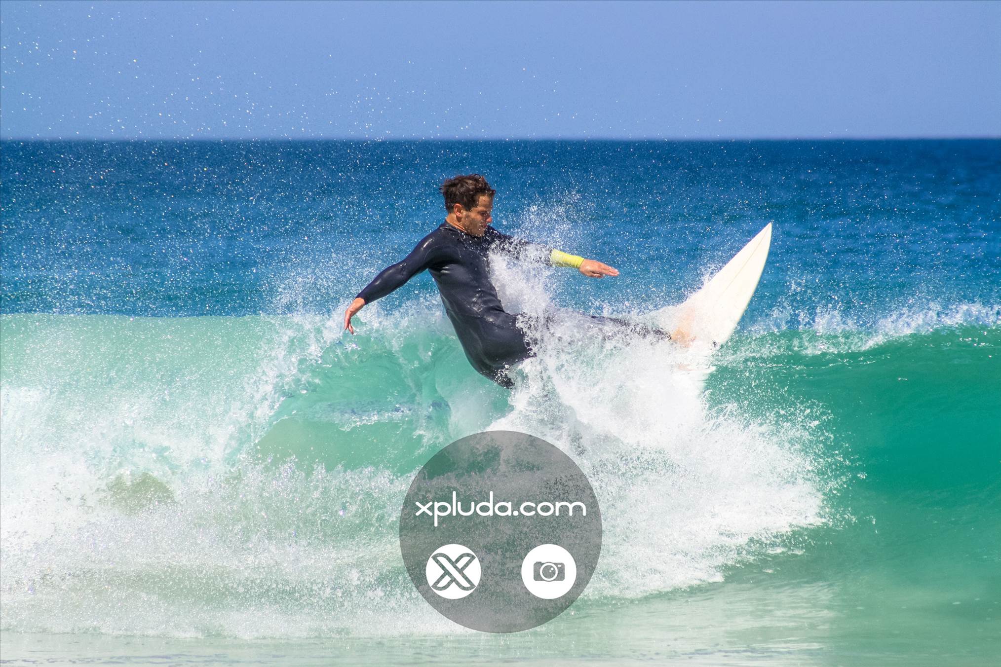 Scarborough Beach - xpluda.com