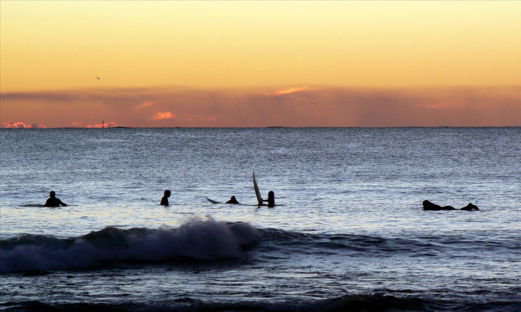 sunset surfin  