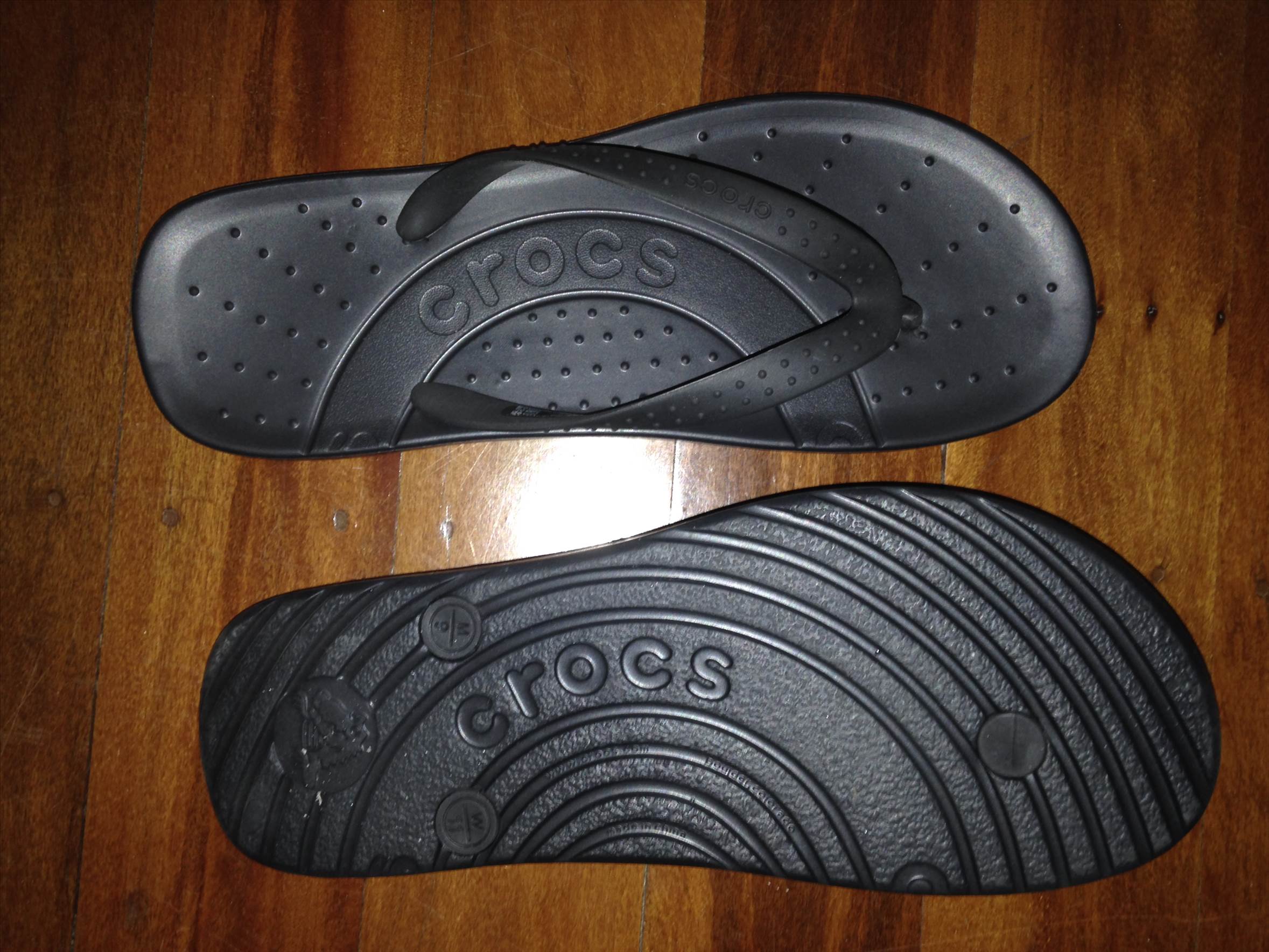 Crocs Thongs