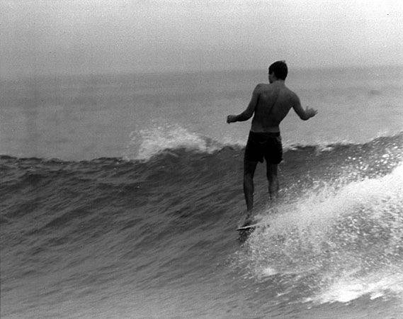 Miki dora styling surf