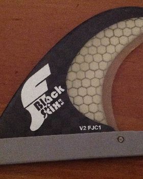 Futures Fin-box that sits inside a single fin box.