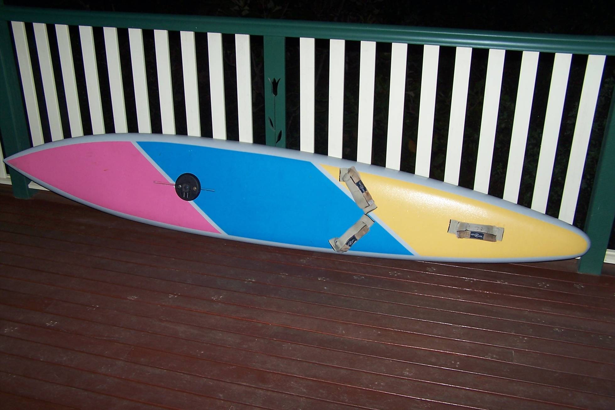 Custome speed board from 90s. Needs some TLC and a redesign