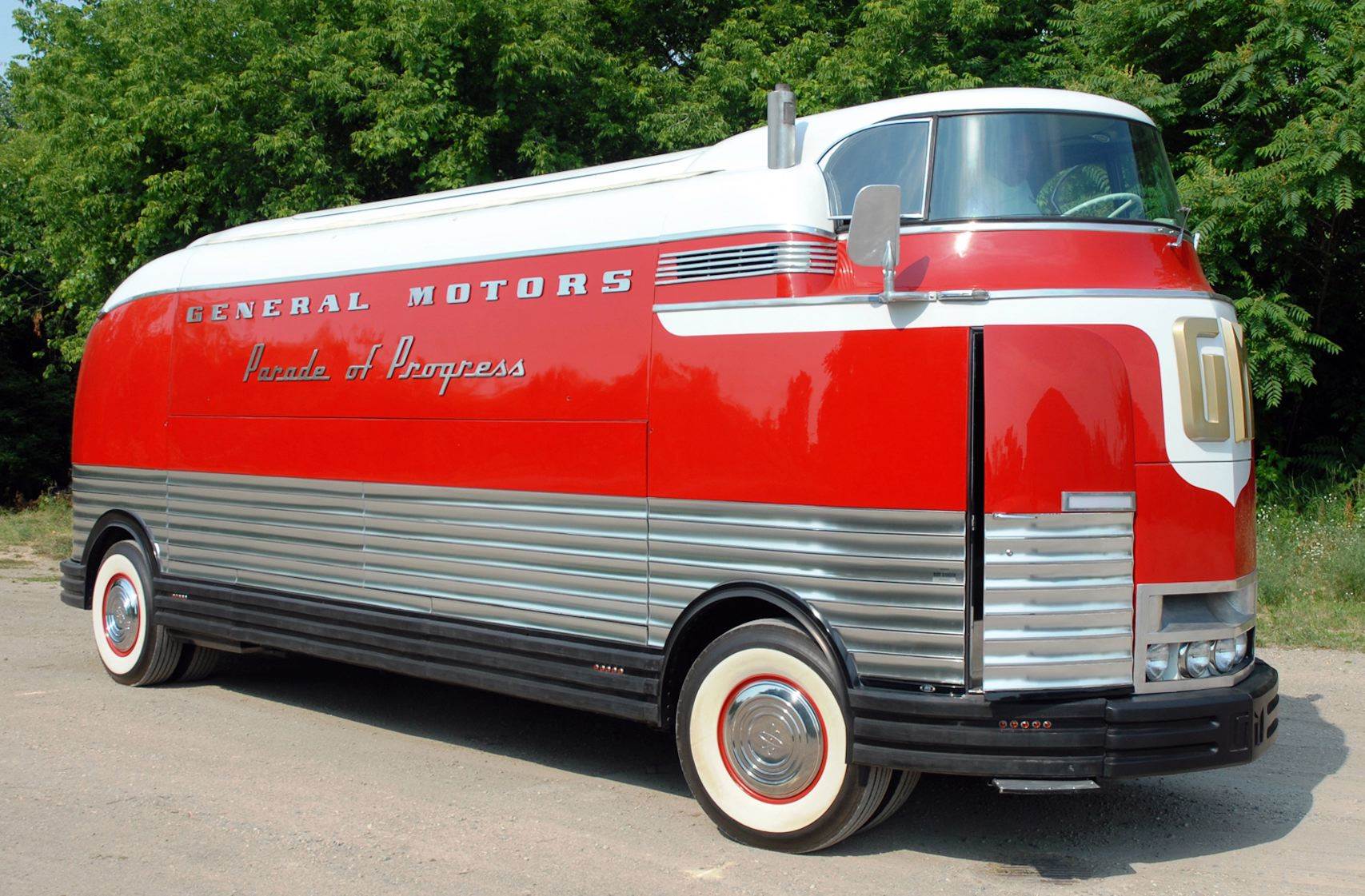 gm-futurliner-06