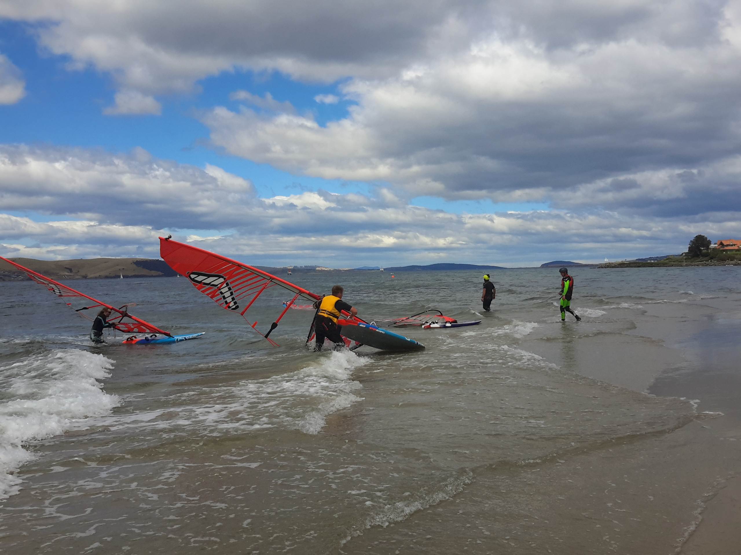 Sandy Bay dash for cash 2017