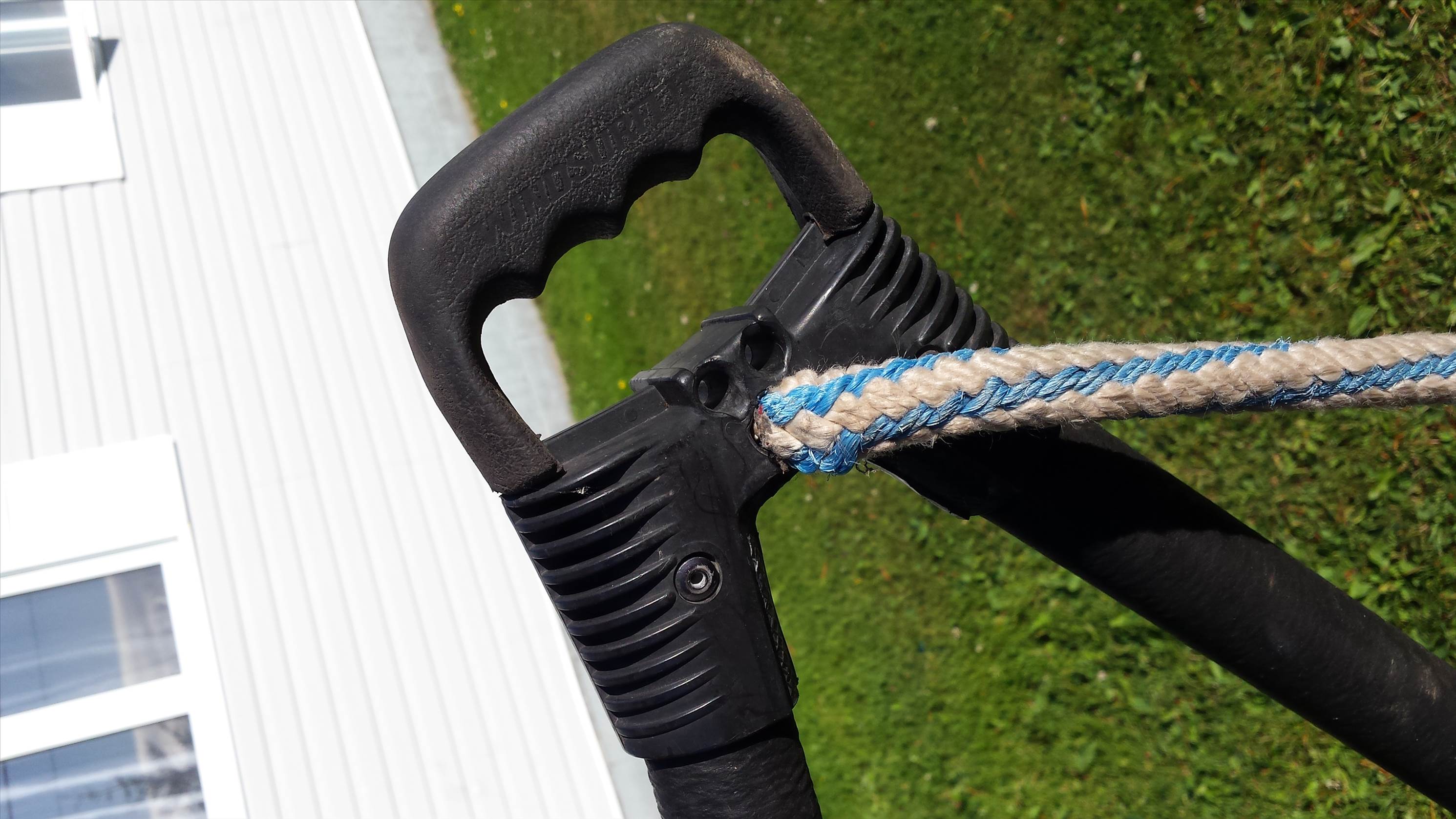 How do I connect my boom?