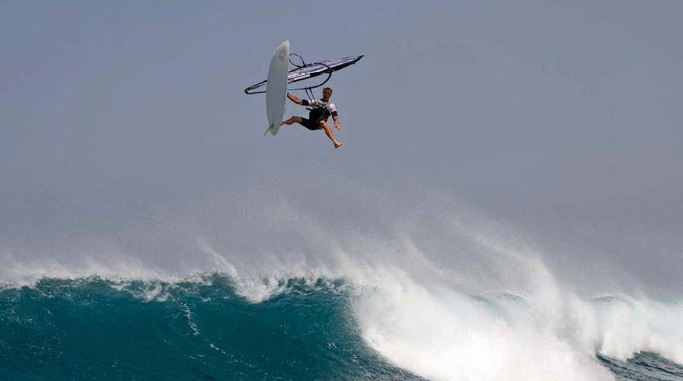 Kevin Pritchard 1hand, 1foot aerial