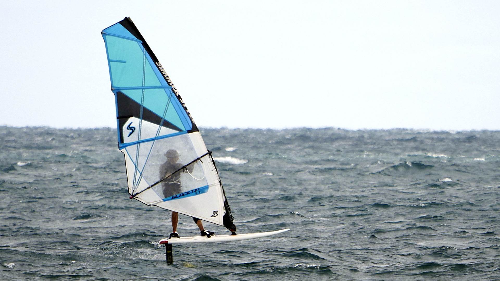 Foiling Cottesloe