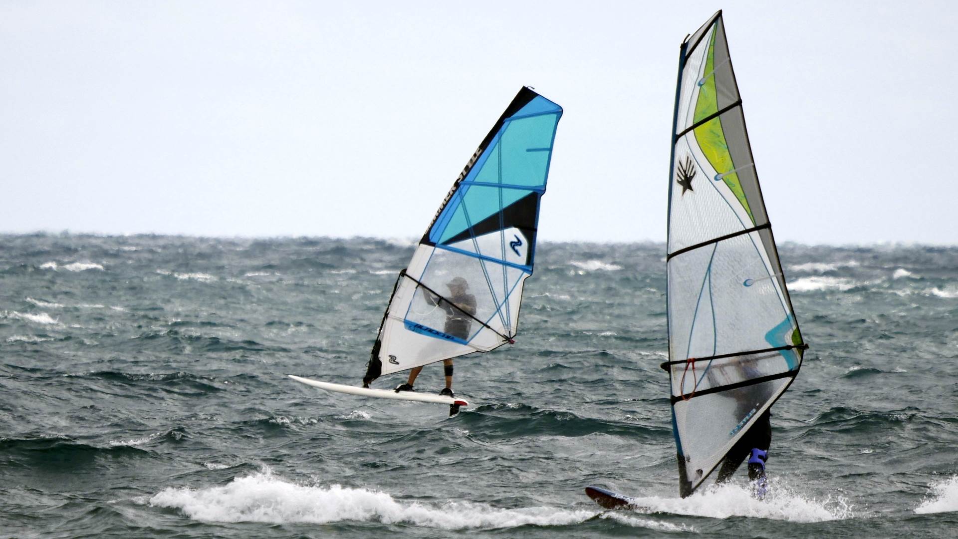 Foiling Cottesloe