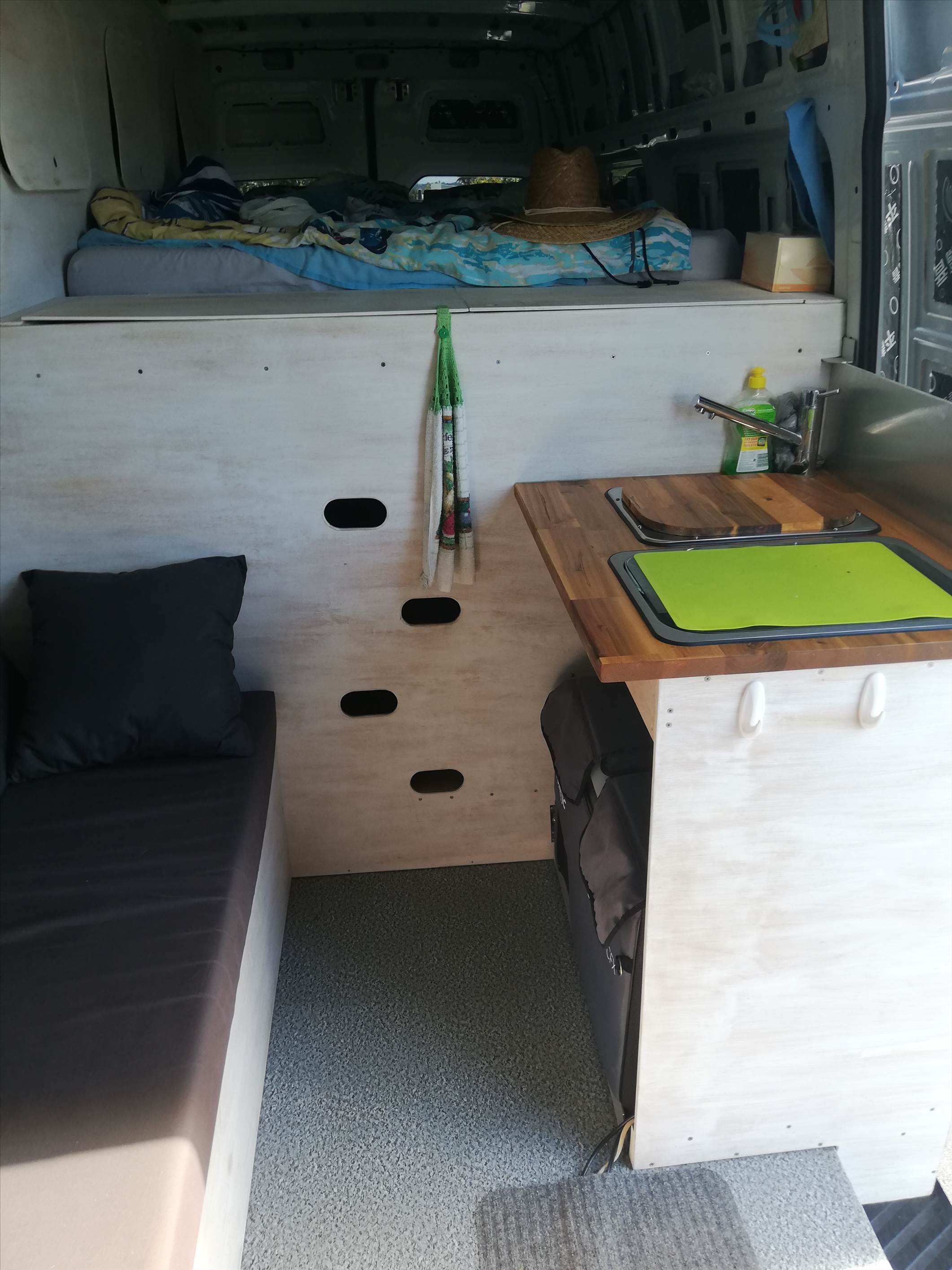 Sprinter van fit-out