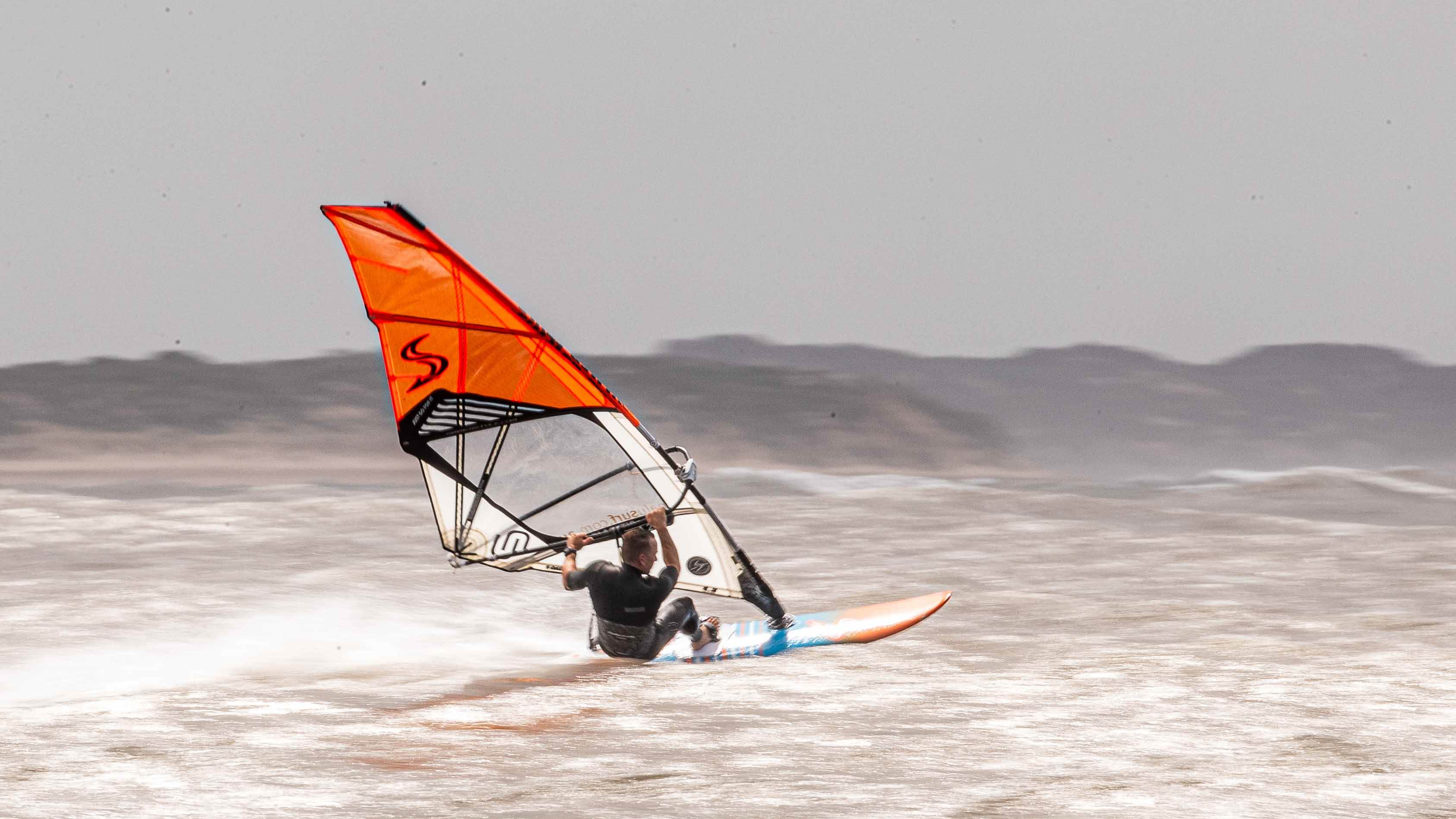 Point Danger windsurfing 19 Feb 2020