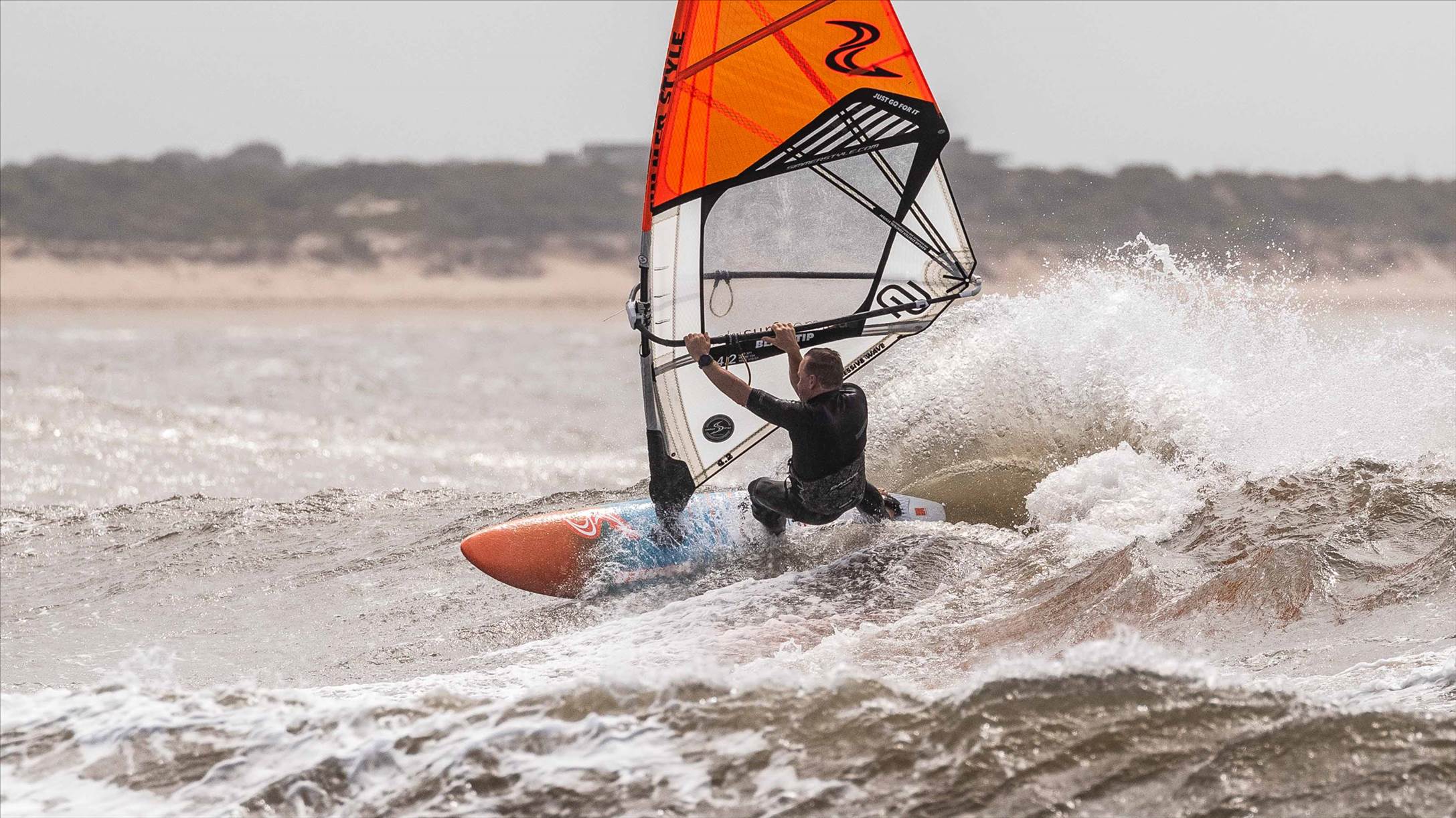 Point Danger windsurfing 19 Feb 2020