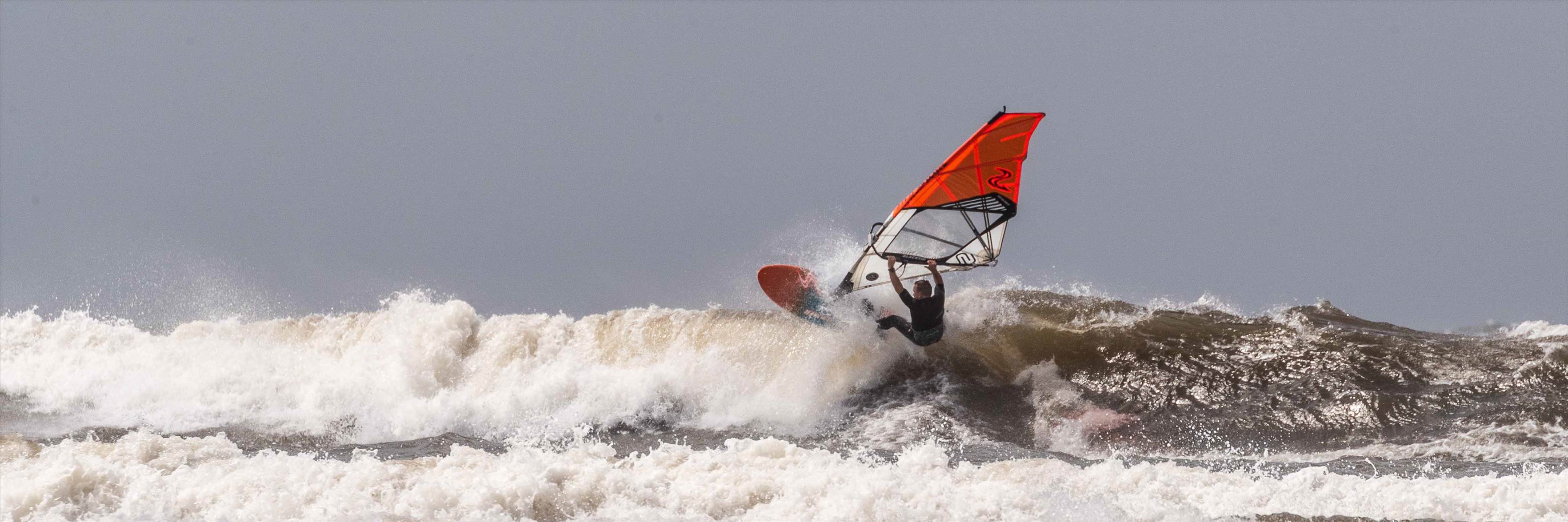 Point Danger windsurfing 19 Feb 2020