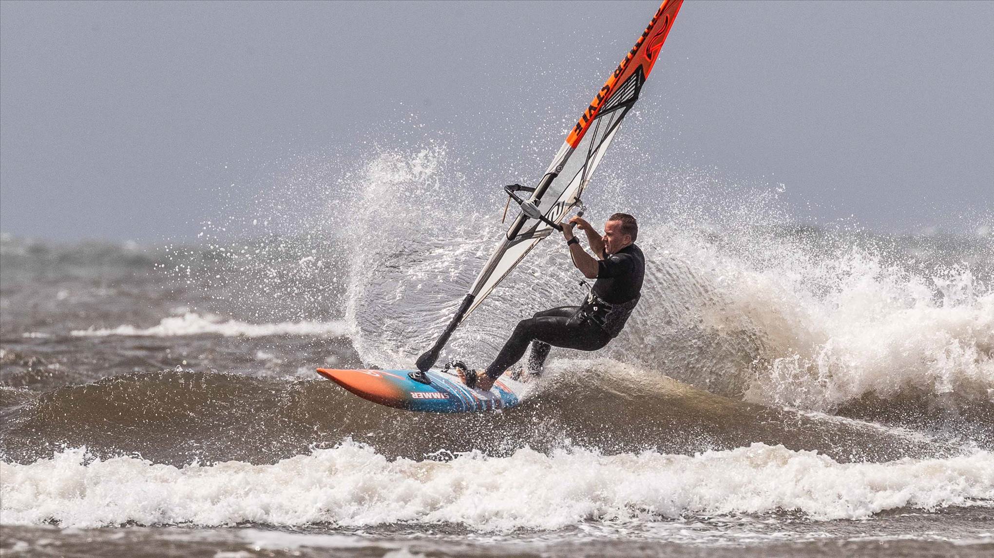 Point Danger windsurfing 19 Feb 2020