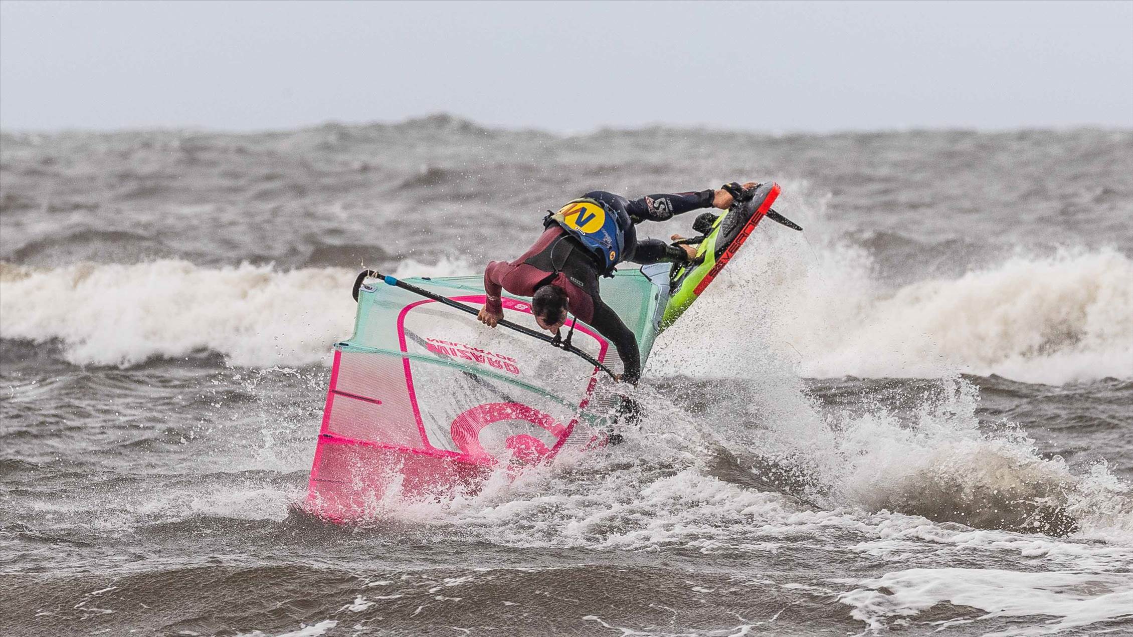 Point Danger windsurfing 19 Feb 2020