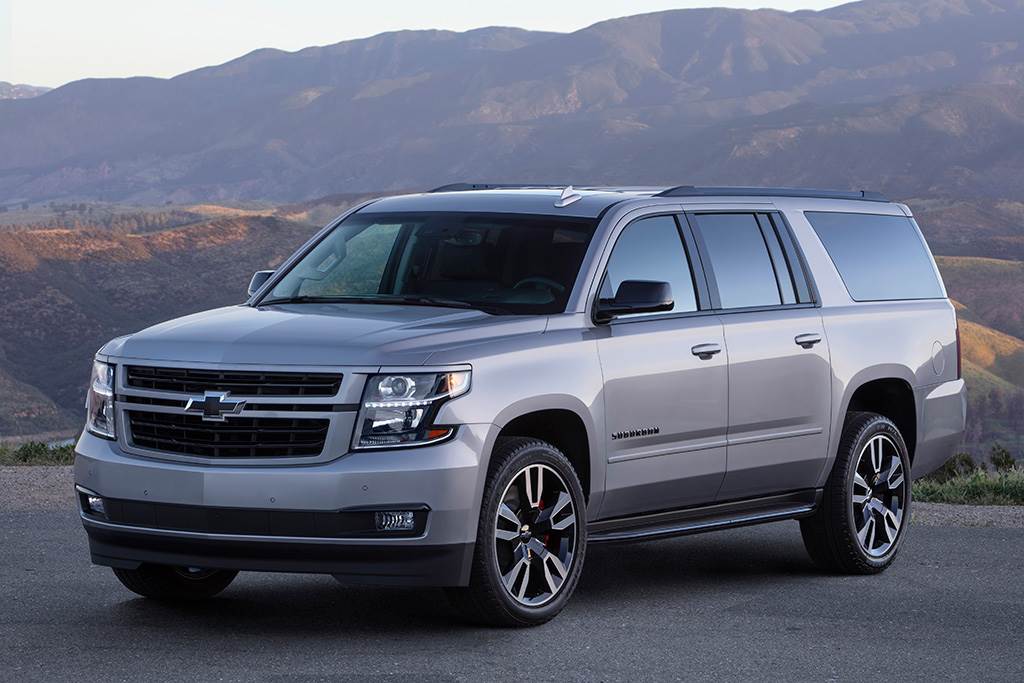 2020-Chevrolet-Suburban-(1)