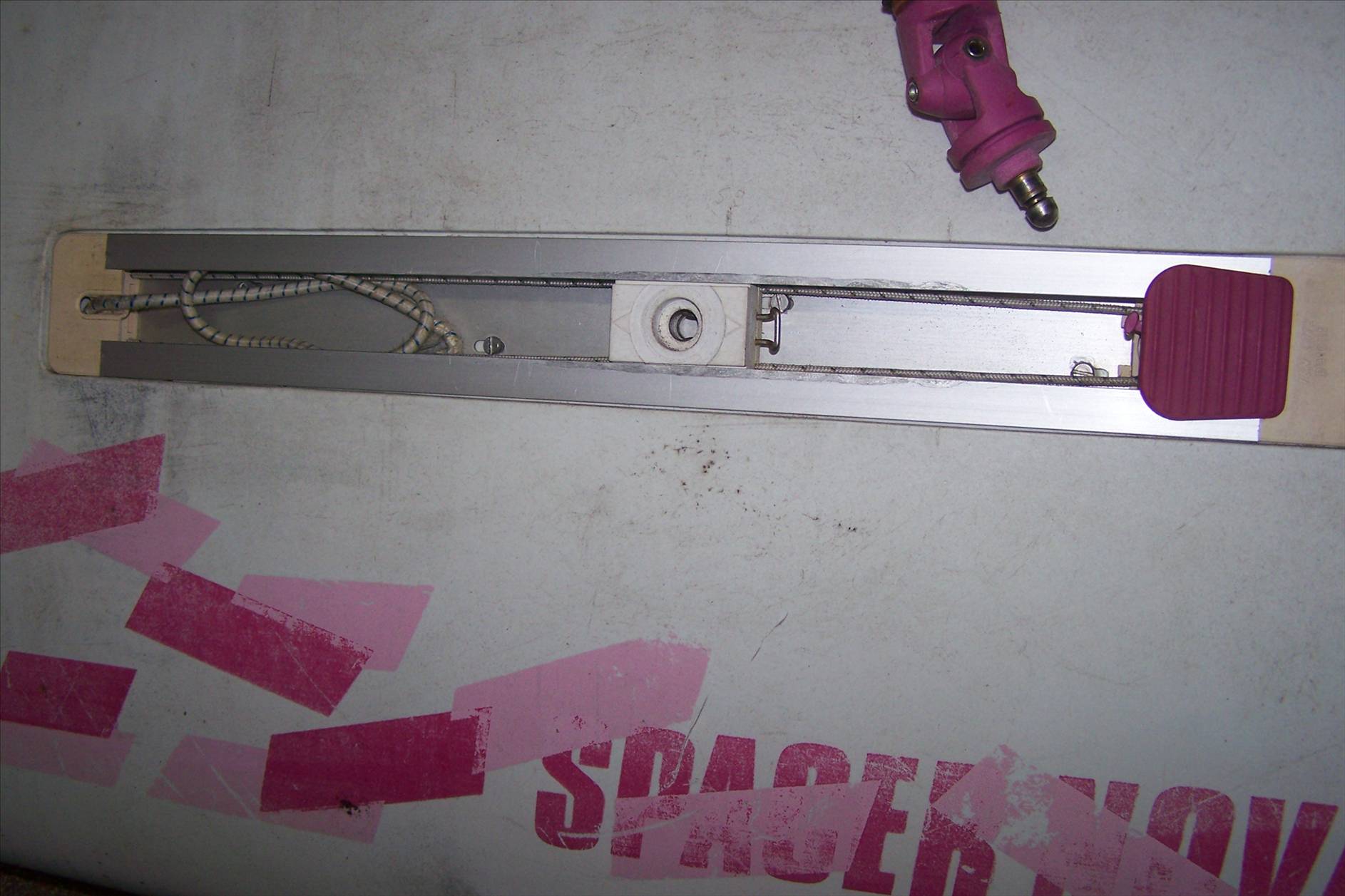 TC Spacer Mast track