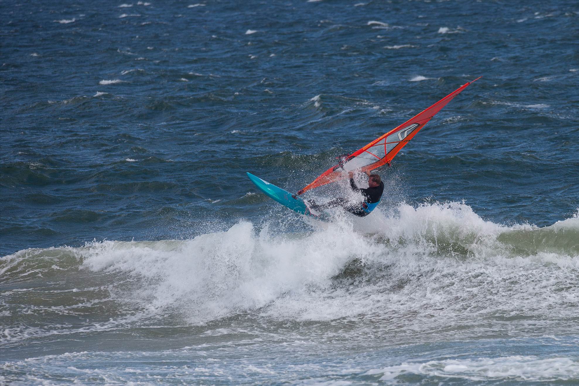 Wavesailing