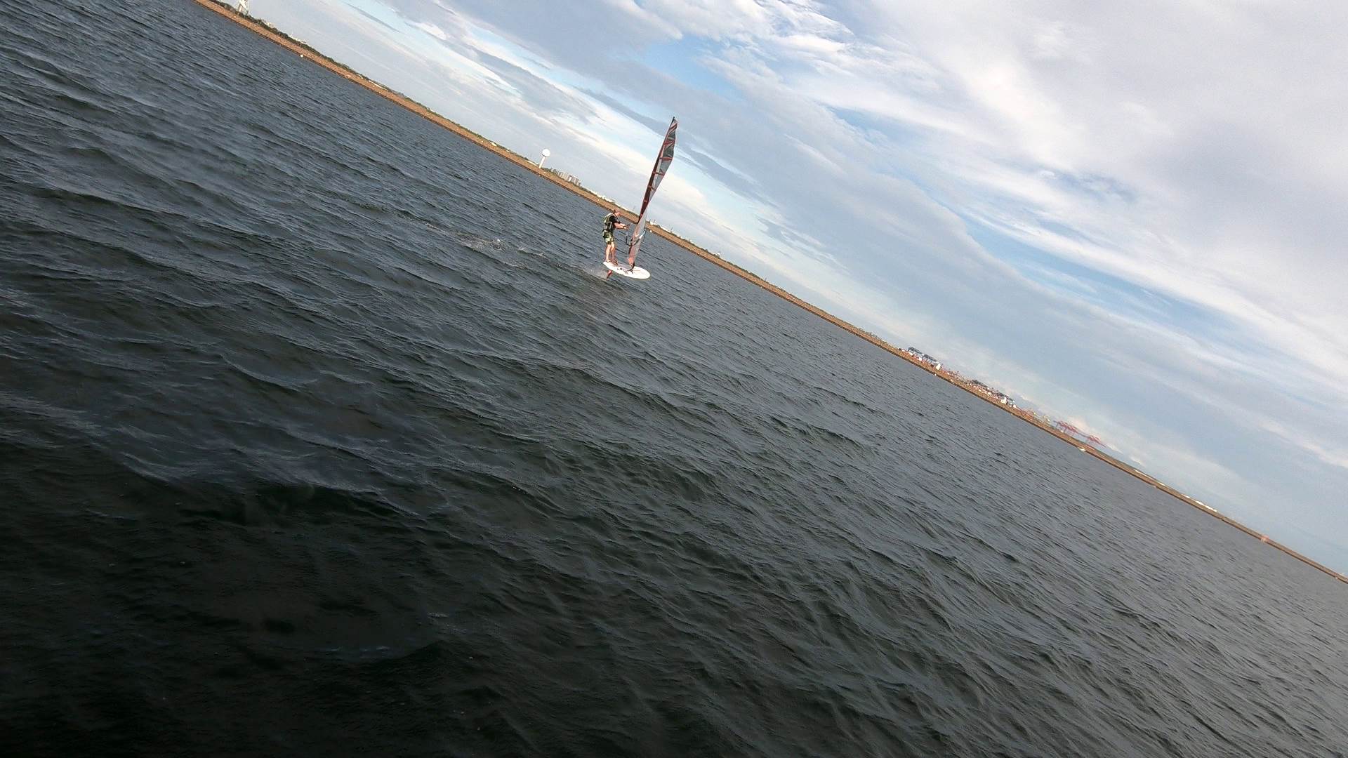 WindFoiling with Friends