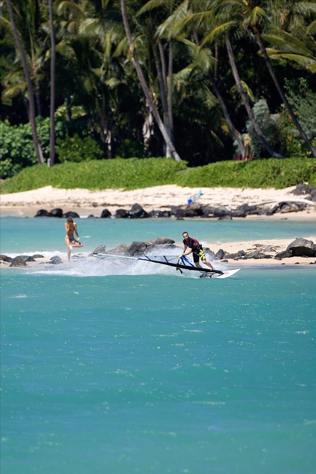 Flying the Manta 49 round the corner