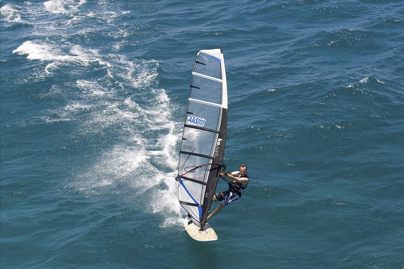 More Maui action