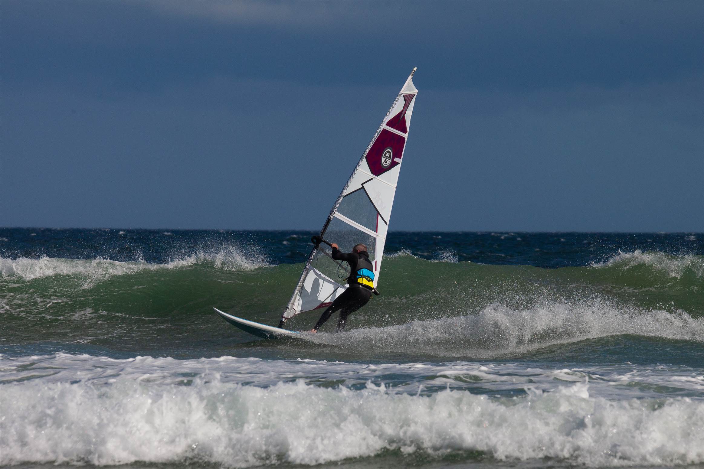 Wavesailing