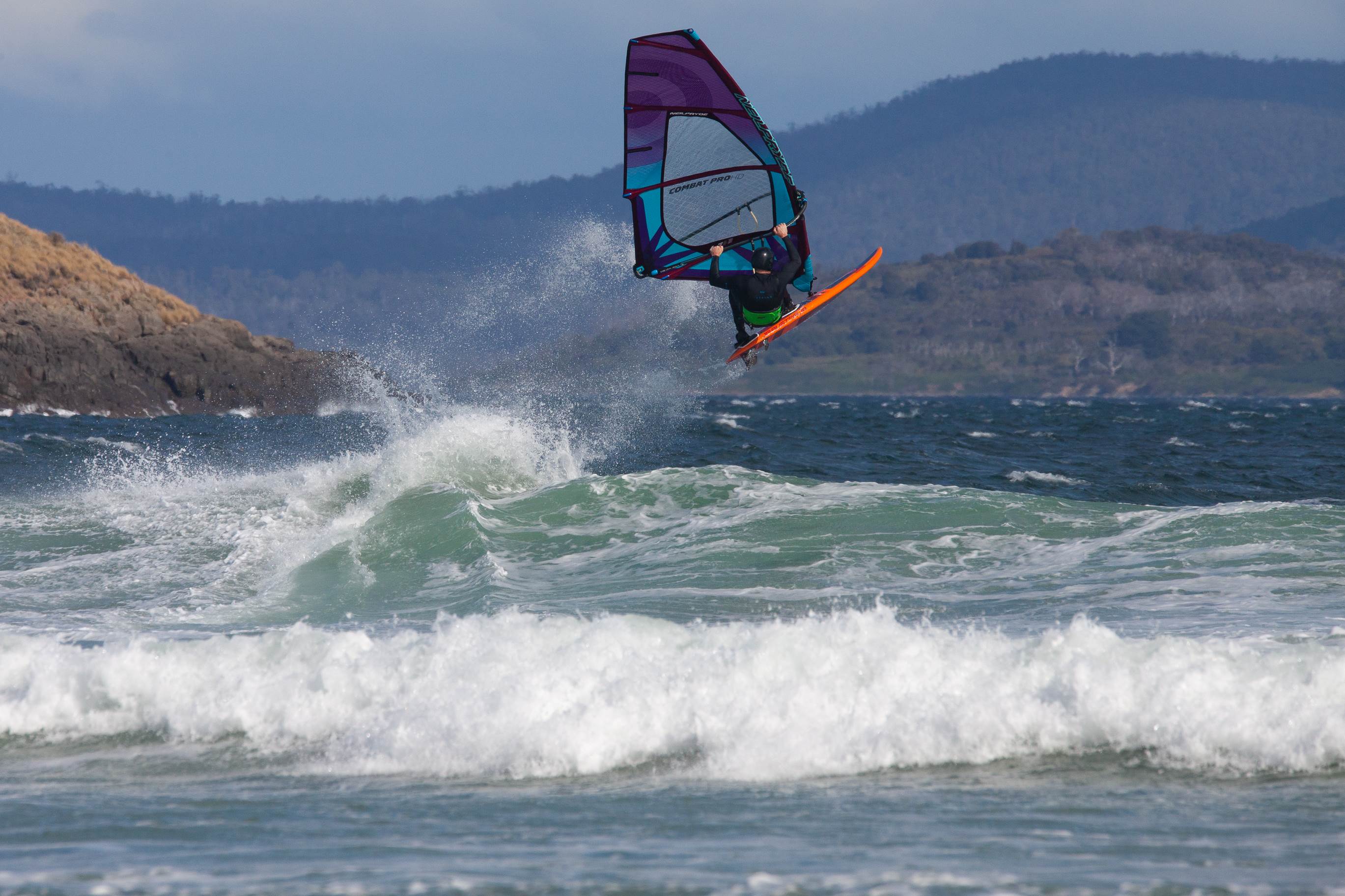 Wavesailing