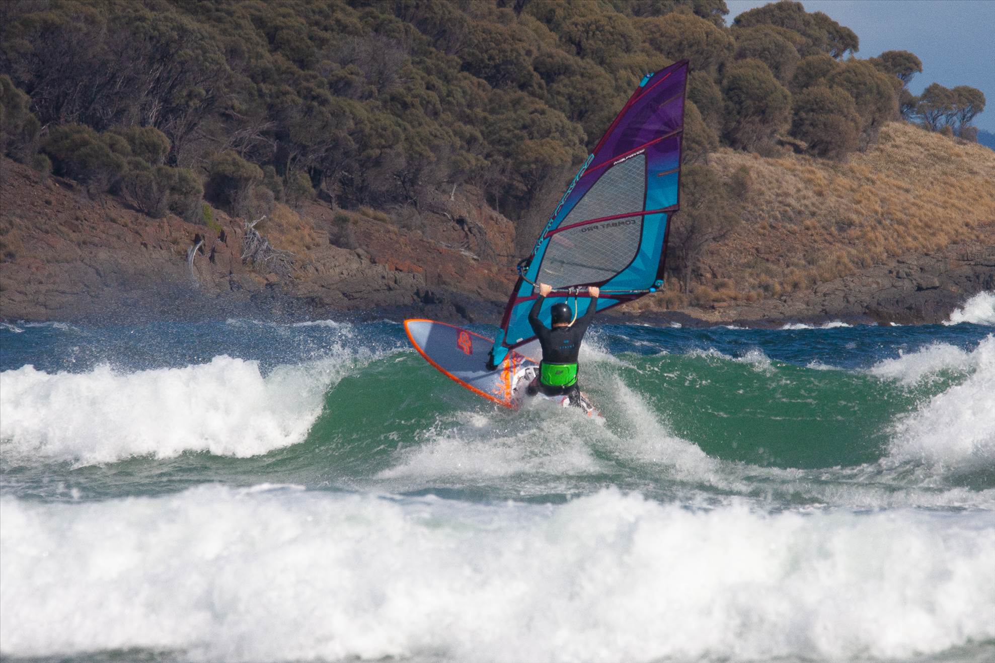 Wavesailing