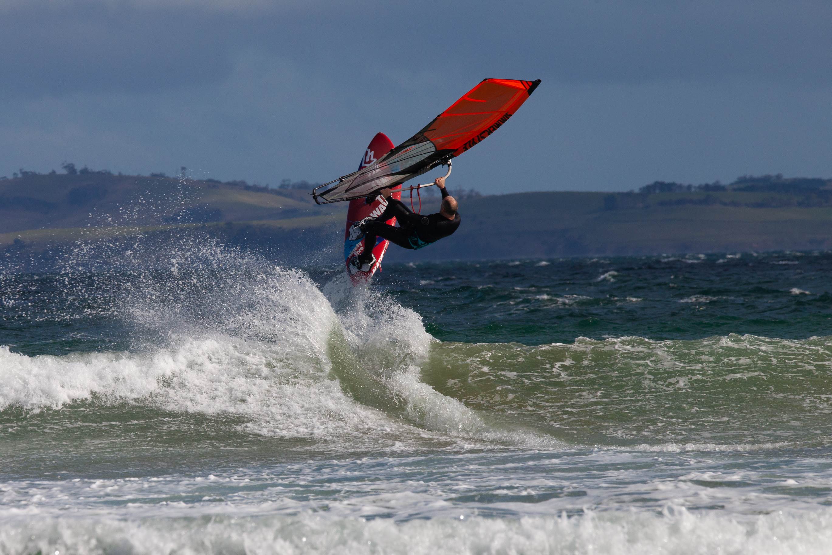 Wavesailing