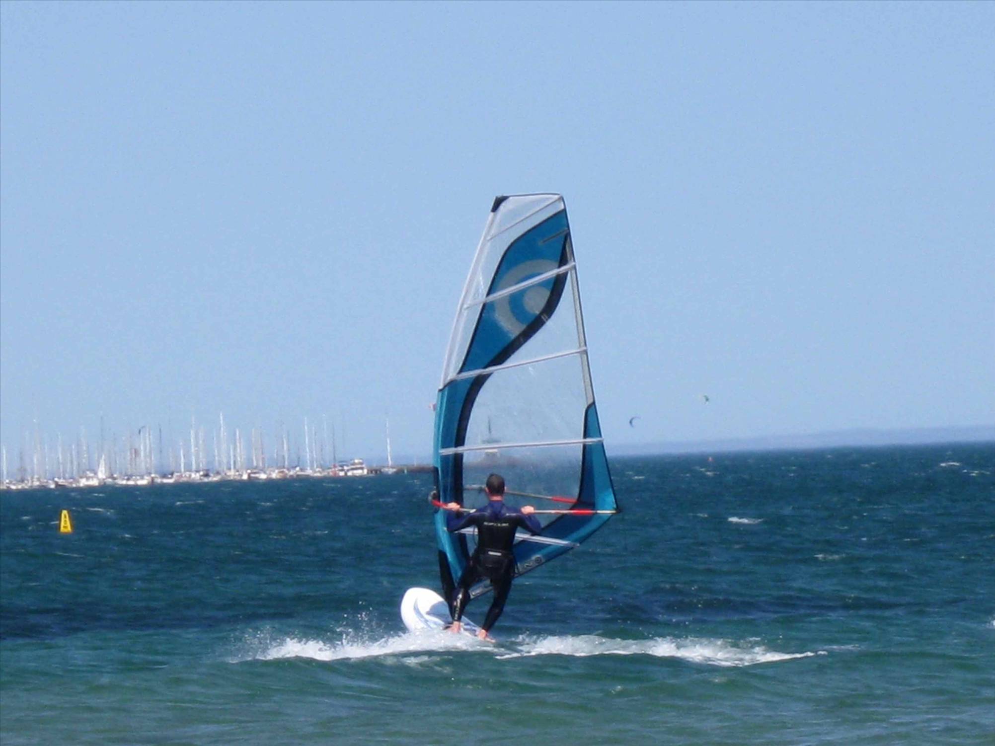 13sep08 Great action @ Elwood beach