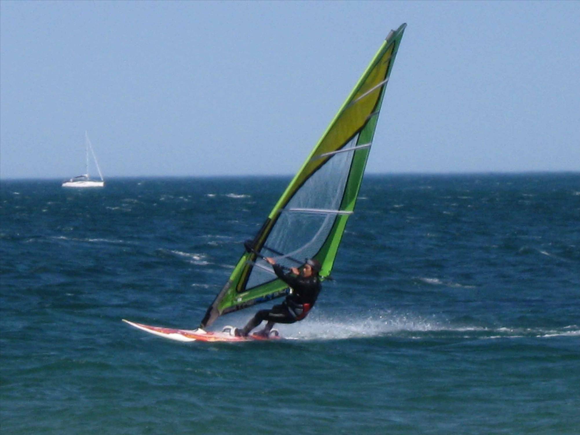 13sep08 Great action @ Elwood beach