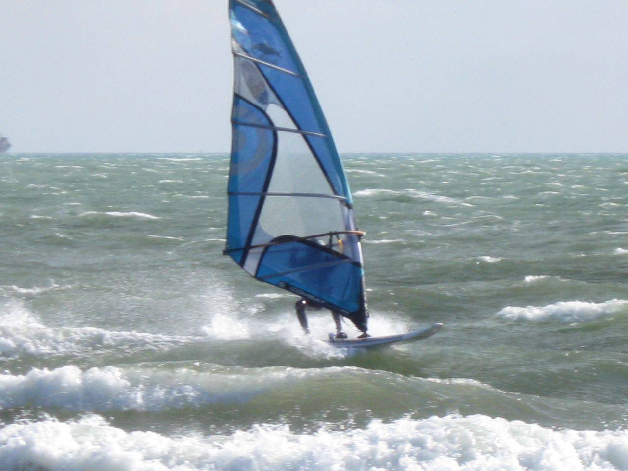 20sep08 Great action @ Elwood beach