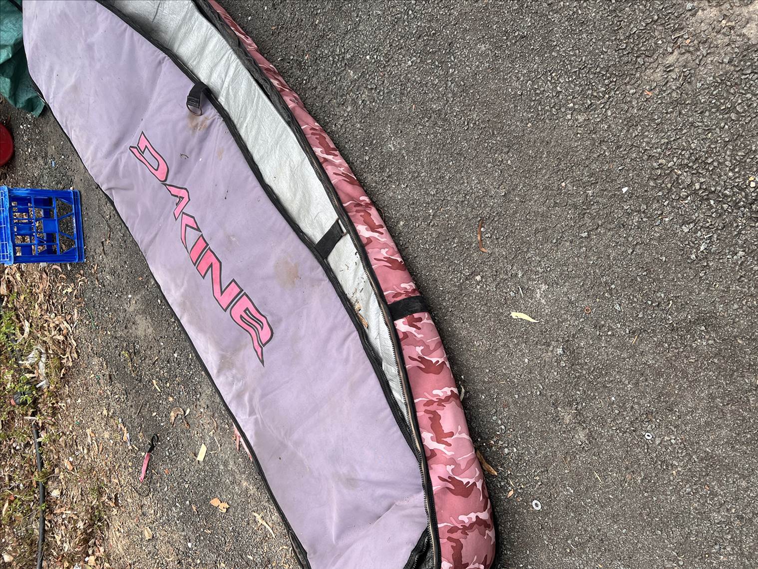 Dakine board bag