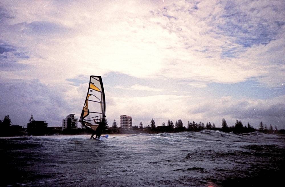 SEQ Wavesailing sign on day