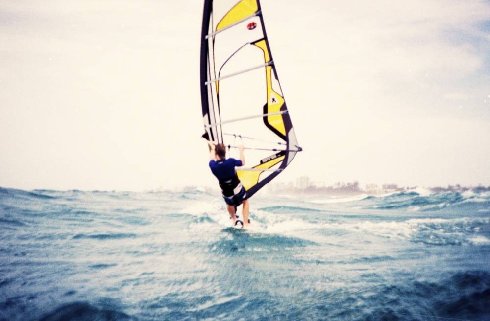 SEQ Wavesailing sign on day