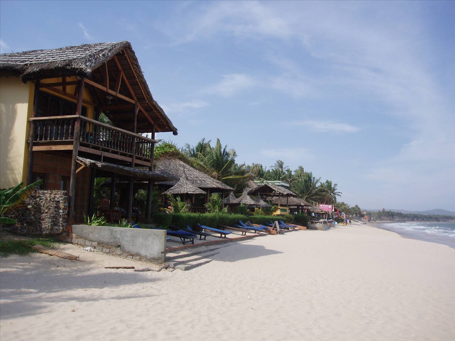 full moon resort