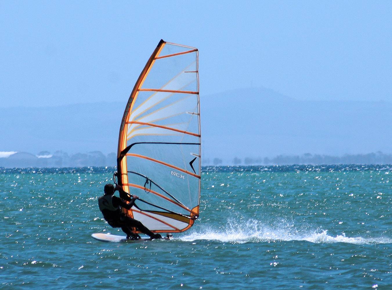 Light winds 105 Hypersonic, 6.5 Severne NCX