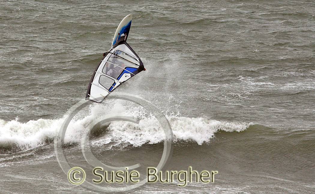 midcoast waves - Dean Ryles, ? and ?