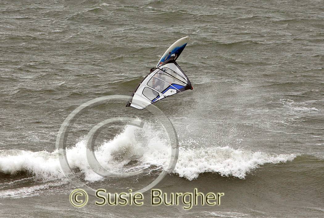 midcoast waves - Dean Ryles, ? and ?