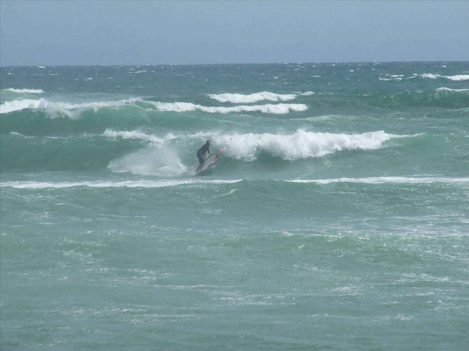 GAZZZZZA  and GREG  BURROWS  Olderrr cool schoolies show the crew up in the early bash