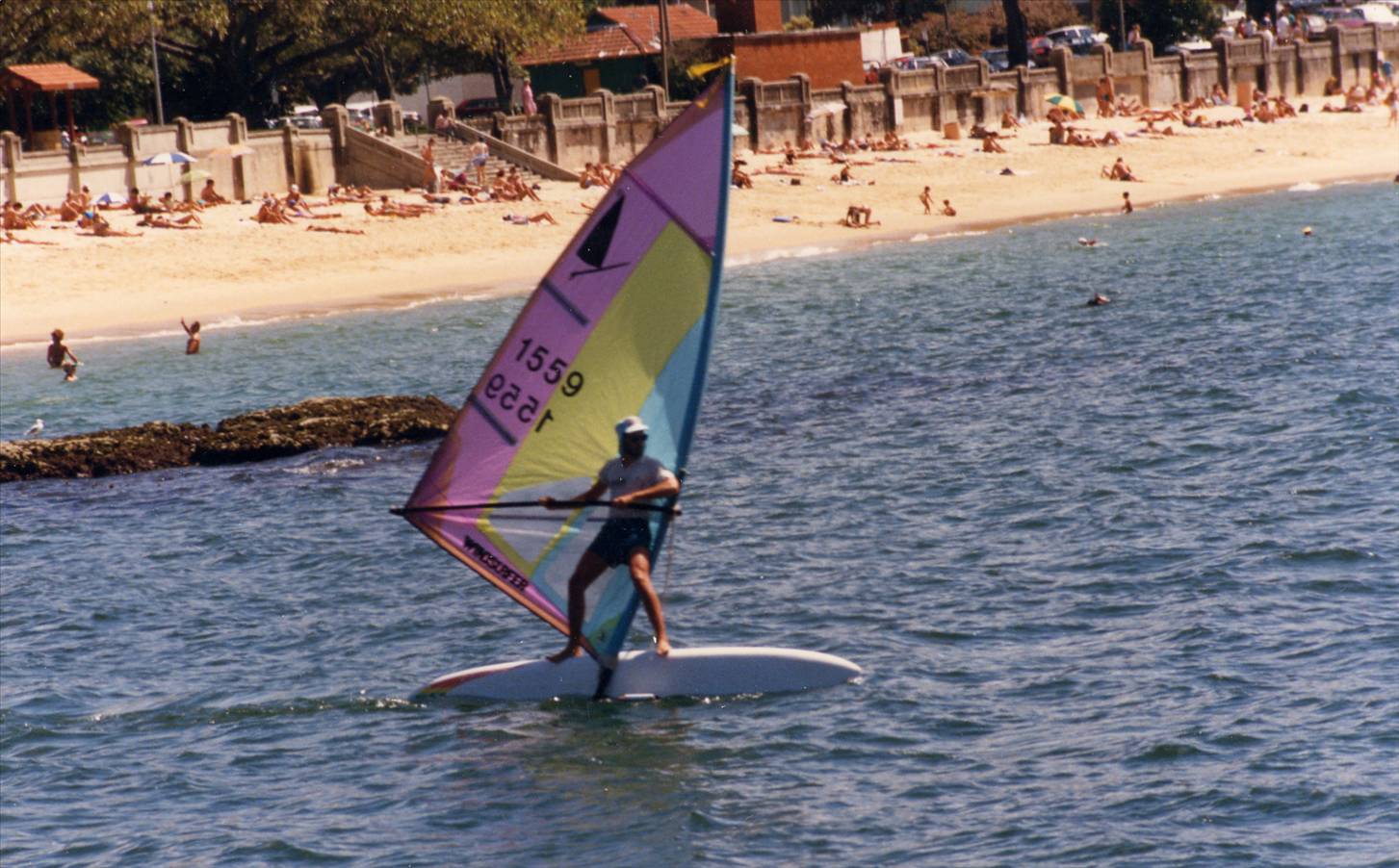 Comfy, back to sail, 80s