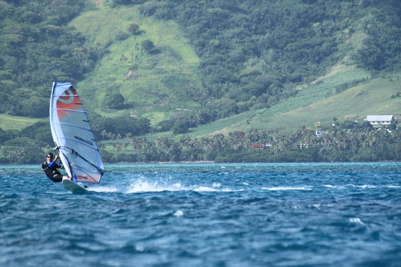 Speed run off Nananu-I-Ra