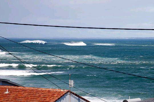 Gerroa - Friday August 13 - Main Break