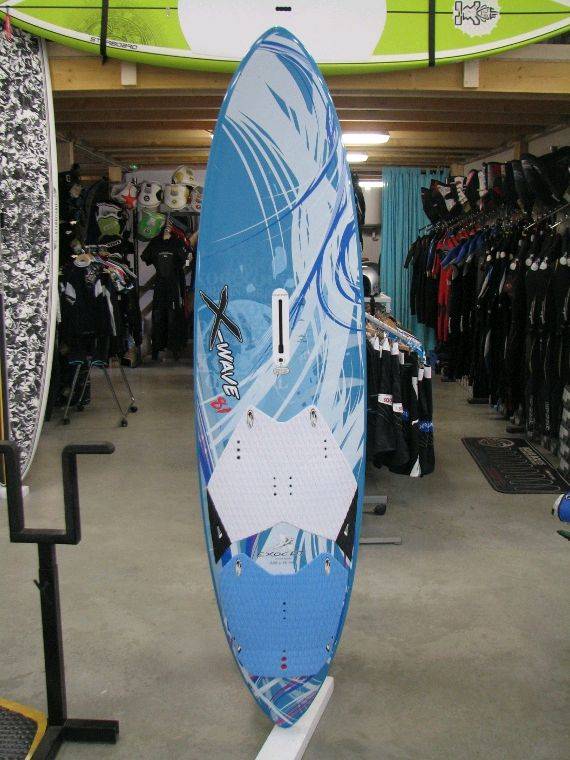 xwave81 front