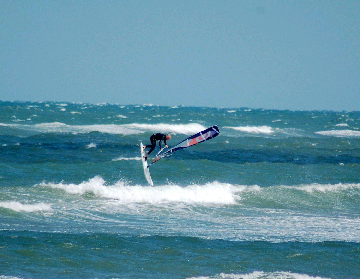 25 to 30 knots
