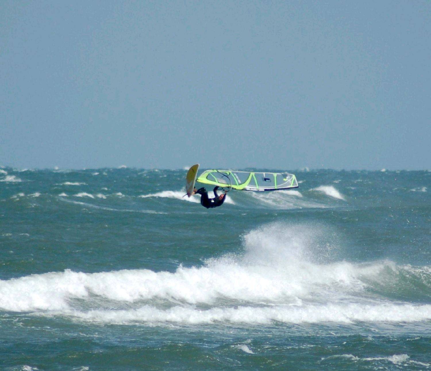 25 to 30 knots