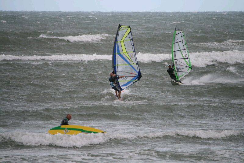 afternoon session gusts to 45knots