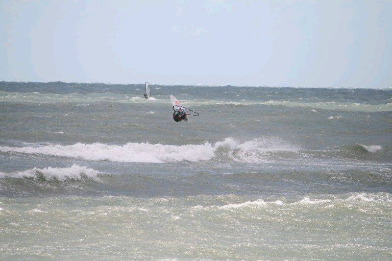 afternoon session gusts to 45knots
