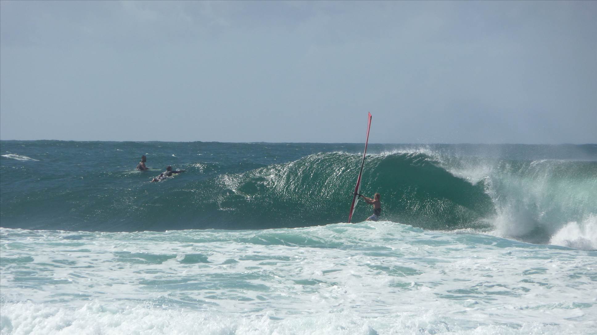 toowoon waves sailing 020
