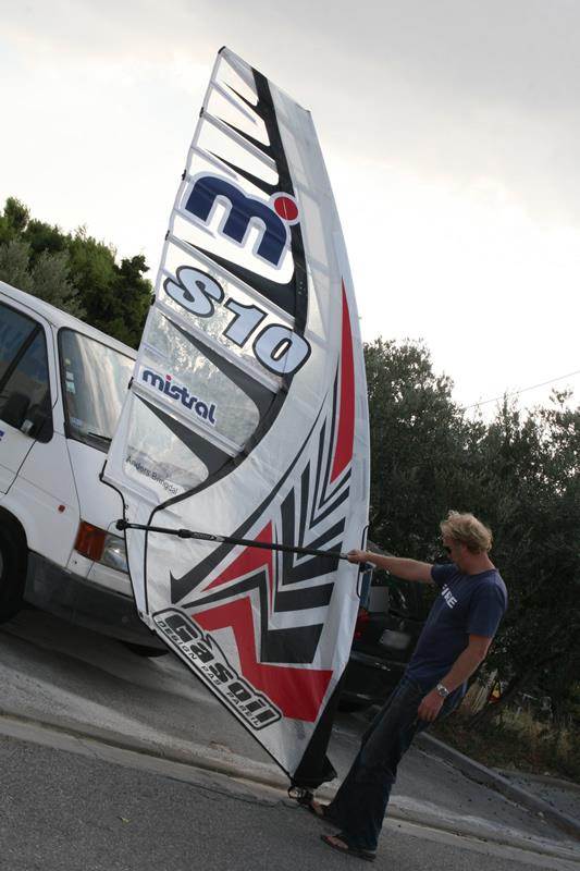 Challenger-Sails-Speed-2012